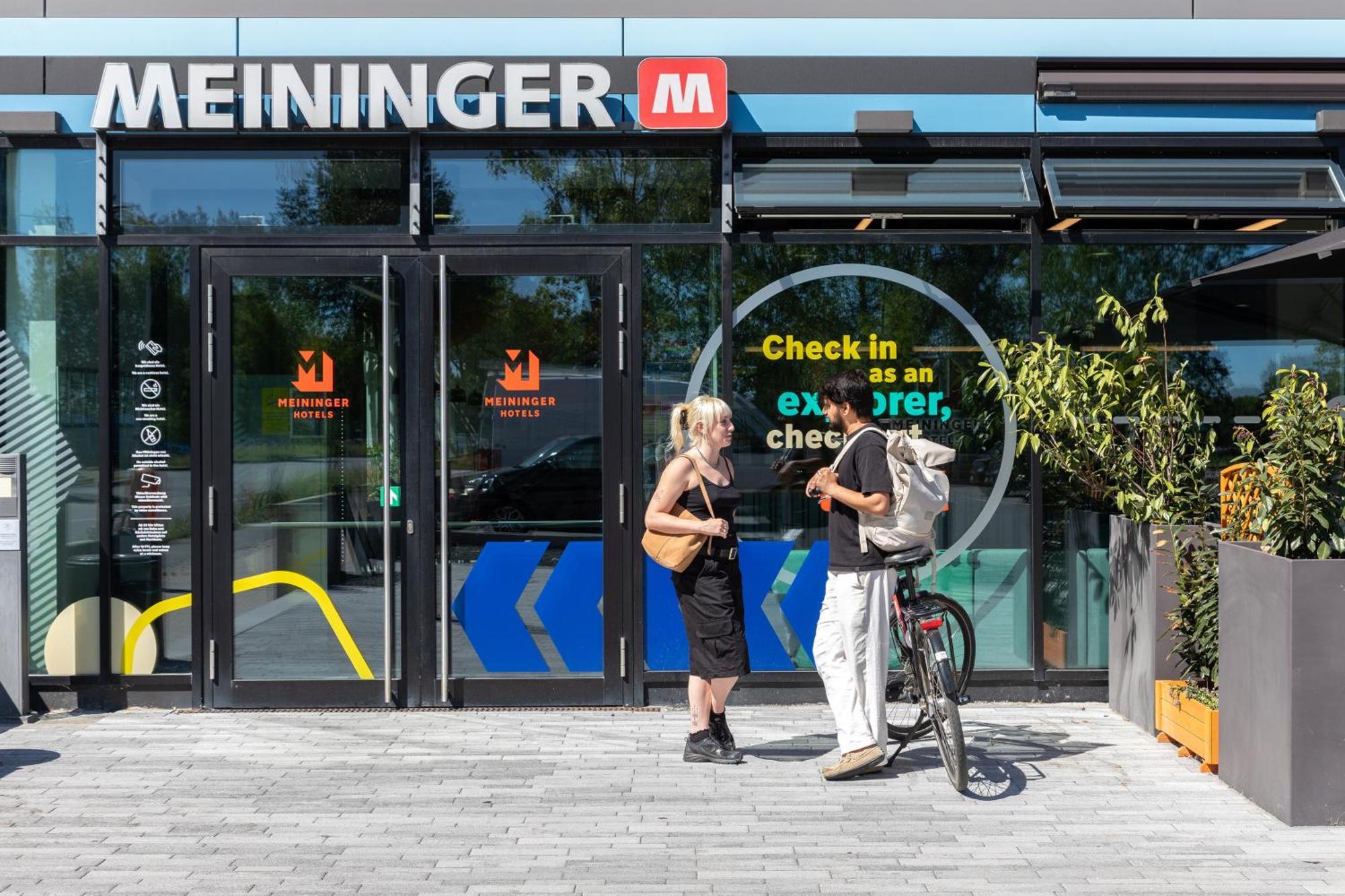 Meininger Hotel Berlin Airport — Photos 3